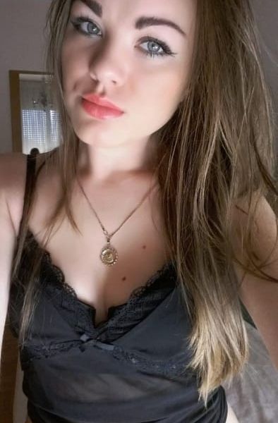 Hi ..I'm a sexy girl of European nationality..I like to meet new people..I am available for meeting..are available