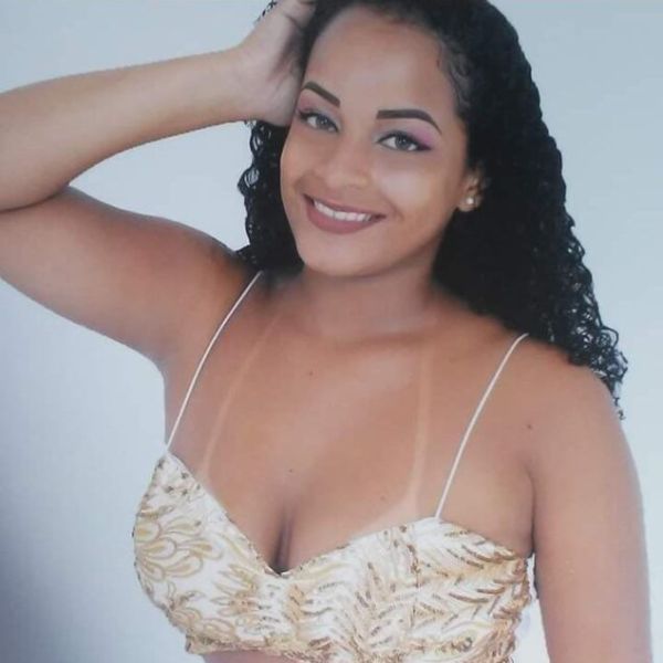 Venha experimentar a felicidade com a moreninha que vocês gostam. Gosto de proporcionar prazer, seduzir, dar carinho e amor como uma namoradinha do prazer.Horário de atendimento: Segunda a sábado, das 07:00 às 02:00 horasCachês: R$ 260,00 – 1 hora R$ 370,00 – 2 horas