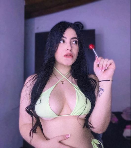 Linda scort, nueva en esto ! Me gustan los hombres maduros 